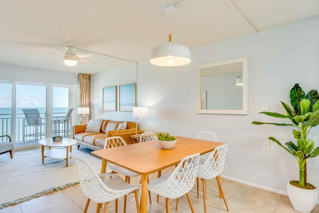 Paradise Beach Club - Oceanfront And Penthouse Satellite Beach Bagian luar foto