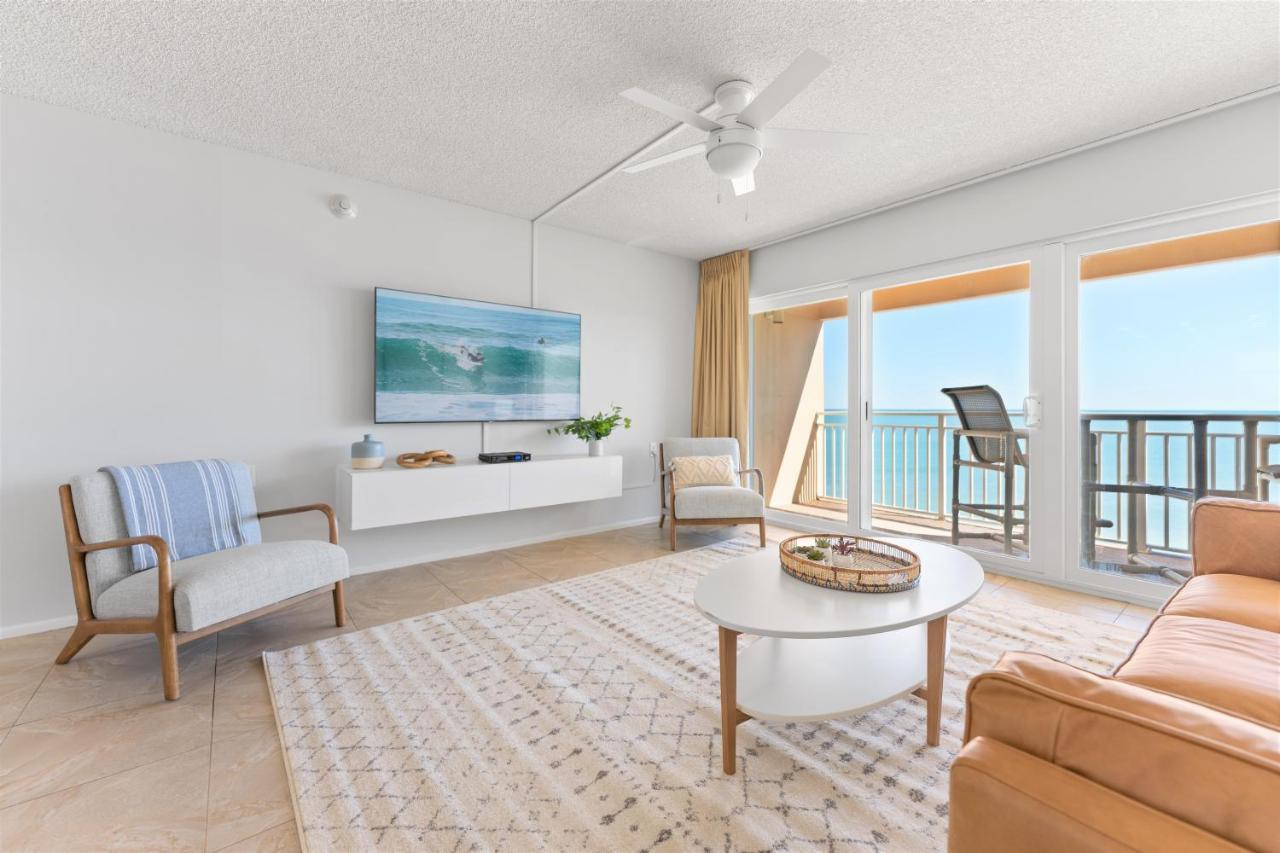 Paradise Beach Club - Oceanfront And Penthouse Satellite Beach Bagian luar foto