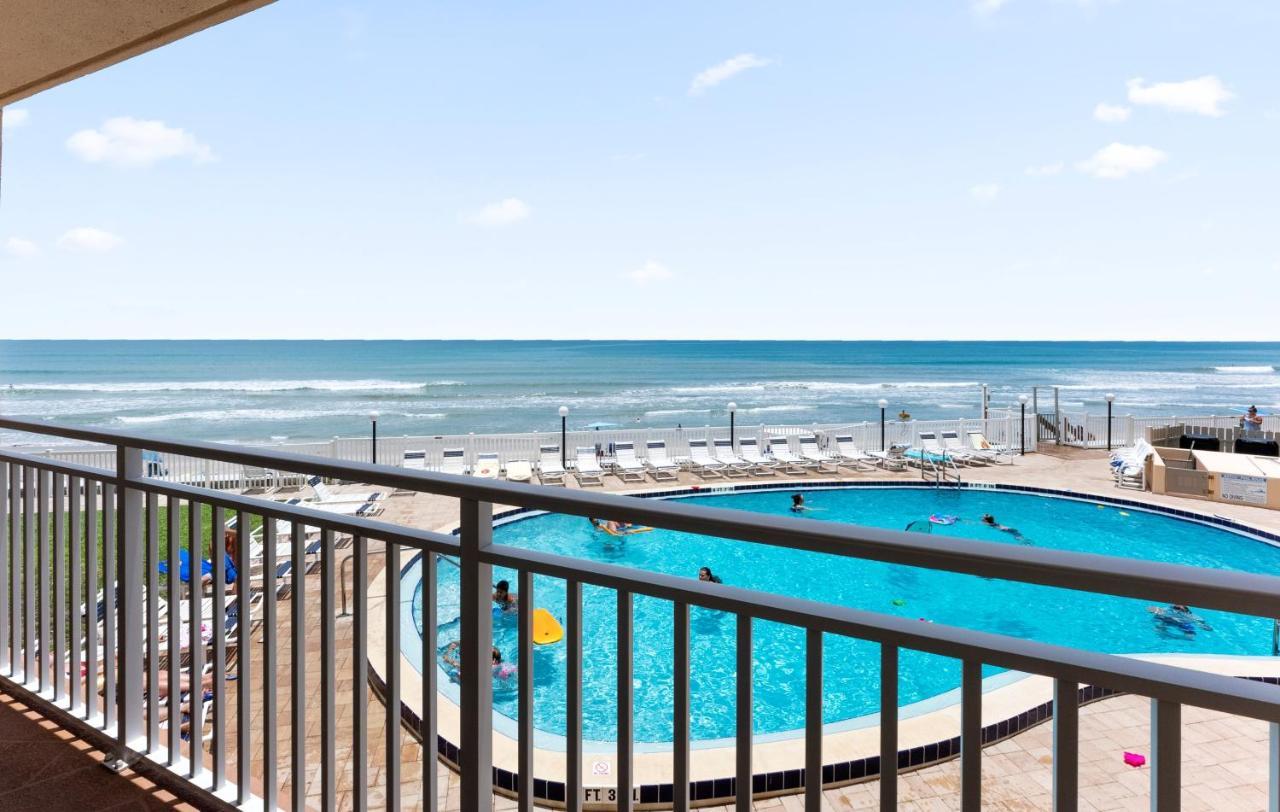 Paradise Beach Club - Oceanfront And Penthouse Satellite Beach Bagian luar foto
