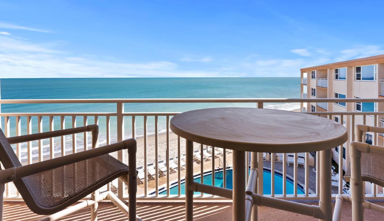 Paradise Beach Club - Oceanfront And Penthouse Satellite Beach Bagian luar foto