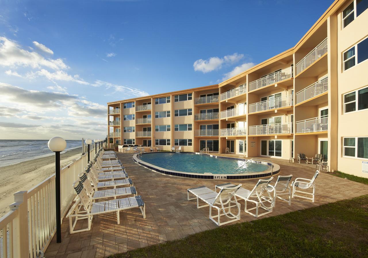 Paradise Beach Club - Oceanfront And Penthouse Satellite Beach Bagian luar foto
